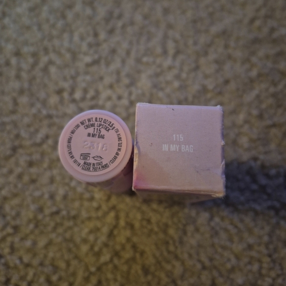 Kylie Cosmetics Creme Lipstick 115 In My Bag - Picture 5 of 5